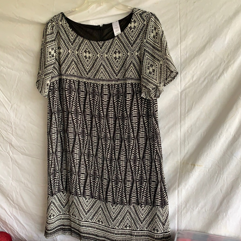 Short sleeve dress New without tags. Excellent condition